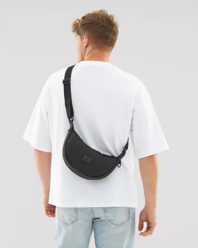 Half Moon Bag "Kaia Small"