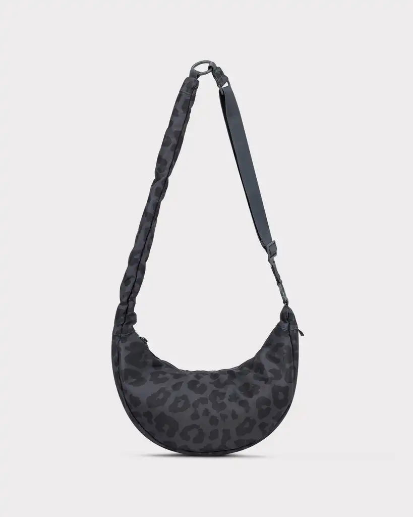 Half Moon Bag "Lou Medium"