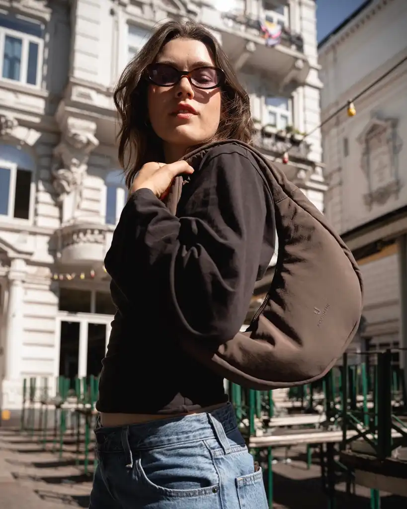 Half Moon Bag "Lou Medium"
