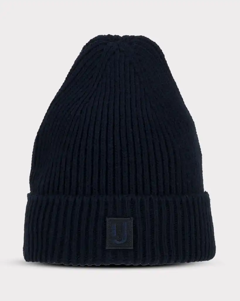 Beanie “Billie”