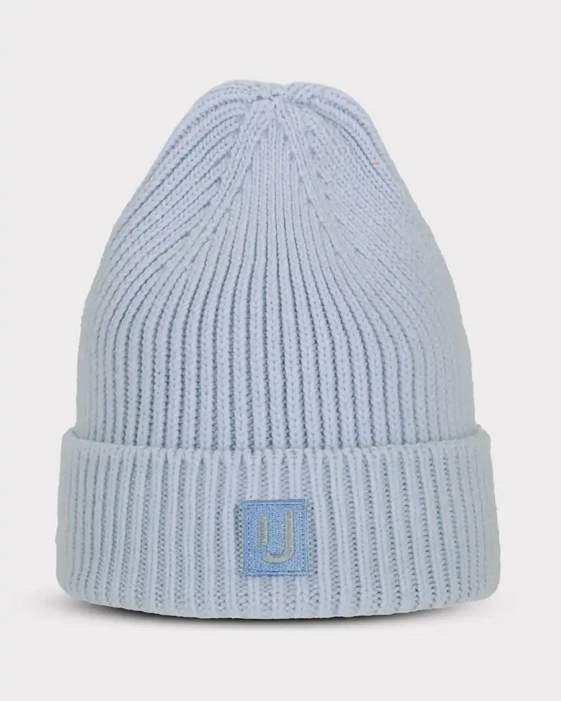 Beanie “Billie”